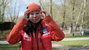 Аюна Бербидаева покорила Мунку-Сардык на коляске