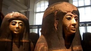 The LOUVRE Museum: The fascinating ? Egyptian mummies and collection (Paris)