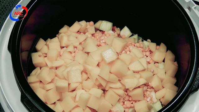 Мультиварка-скороварка. Гороховый суп с овощами и тушёнкой в ARC–514D