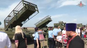 В 1-й гвардейской мобильной бригаде РХБ защиты прошли торжественные мероприятия, посвященные 45-летн