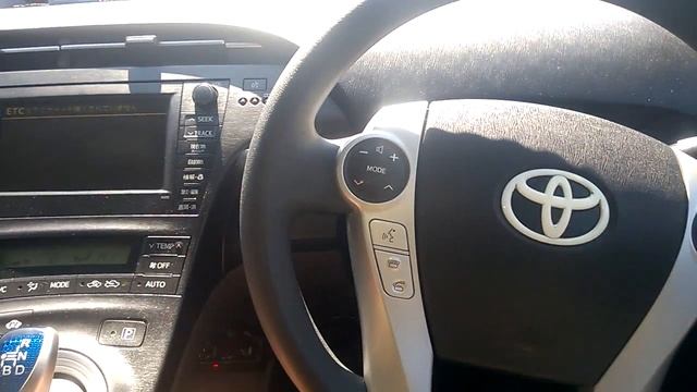 Отключение антипробуксовки на TOYOTA PRIUS смотреть онлайн
