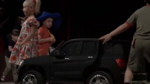 Спектакль “Незнайка в цветочном городе". Театральная студия "Династия"