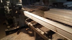 Строгаем сухой профилированный брус для стен сруба - СК Заказ-Дом, сайт www.zakaz-dom.ru