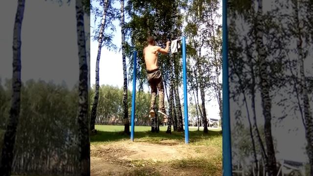 High bar workout