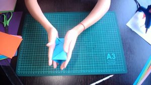 Как сделать подставку под карандаши (стаканчик) из бумаги