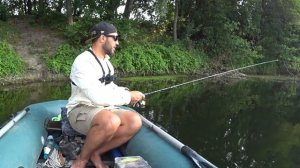 Твичинг крупных воблеров летом. Ловля щуки на малой реке! Рыбалка в августе! Река Сейм.