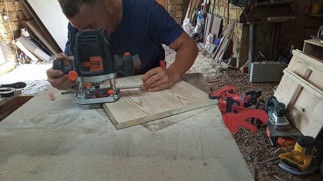Отличная поделка из куска доски! Great craft from a piece of board! смотреть онлайн