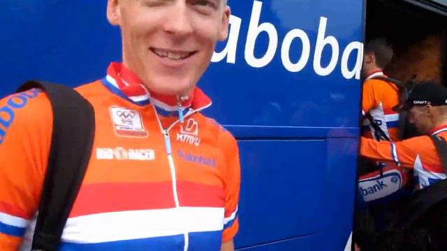 Robert Gesink en fanclubleden treffen elkaar смотреть онлайн