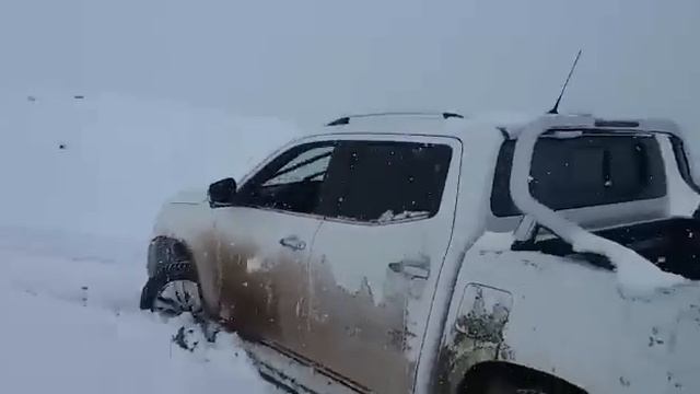 Test Mercedes x Class 4x4 pikap arazide kar ve tepe test i смотреть онлайн