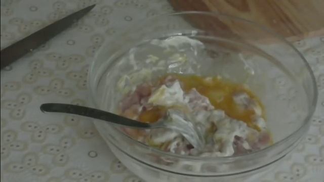 Мясные оладьи .Вечерний променад вдоль каскадных прудов. смотреть онлайн