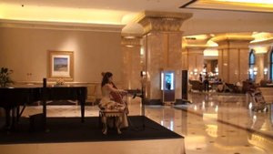 Emirates Palace Abu Dhabi. Эмирейтс Палас Абу Даби. قصر الإمارات أبو ظبي パレスアブダビエミレーツ。팰리스 아부 다비