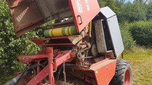 Belarus + Welger RP320 PROFI