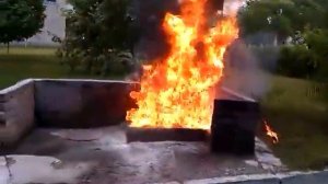 Тушение пожара порошковым огнетушителем