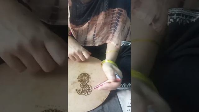 # short video you can practice applying Henna with a cake plate