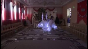 Танец _Снежные ангелы_ в детском саду.mp4