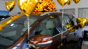 Как красиво подарить машину любимому человеку?