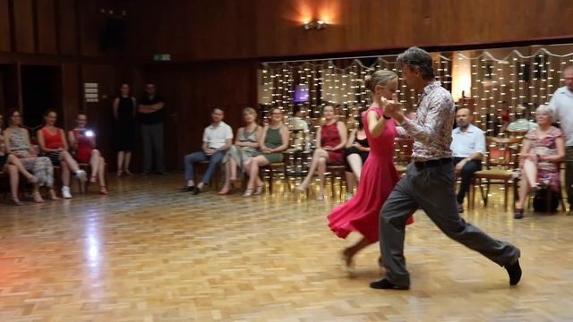 Luca Csatai & Gabor Novak - D'Arienzo, 3/4 - Milonga La Mirada by HV, Budapest, 2021 смотреть онлайн