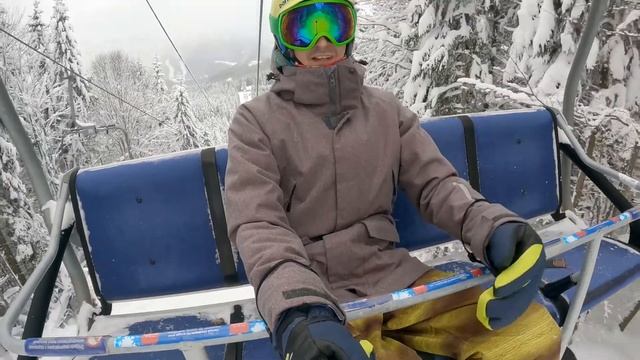 ⛔НЕ КАТАЙТЕ БЕЗ ЗАЩИТЫ НА ЛЫЖАХ И СНОУБОРДЕ. МЫСЛИ НА ПОДЪЕМНИКЕ В БУКОВЕЛИ смотреть онлайн
