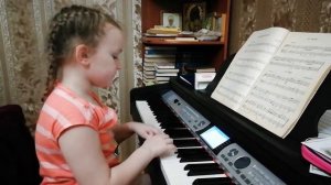 Марширующие поросят. Учусь играть на фортепиано