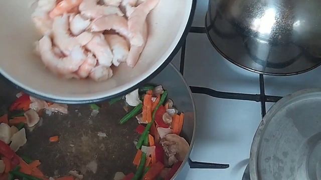 Февральская поездка домой | Рецепт фунчозы с креветками, Что я ем? ЖД вокзал Казани, электричка