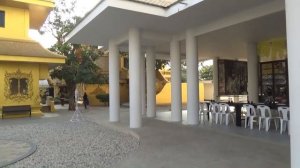 Белый храм в г. Чианграй. Таиланд