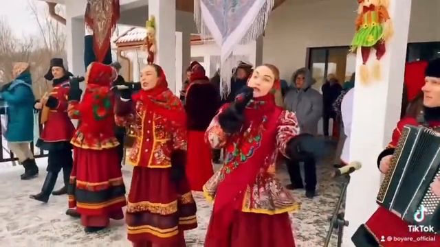 Масленичные гуляния с ансамблем «Бояре» «Валенки»