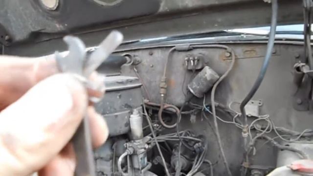 Регулировка зазора в свечи ЗиЛ-130 смотреть онлайн