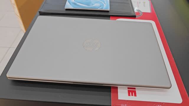 Ноутбук HP 245 G10 R5