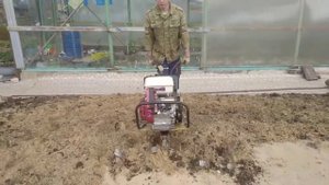 Культивация земли мотоблоком луч 15 л.с.