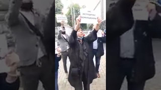 НЕТ ЭКСТРАДИЦИИ ЖАННА БОТА!
