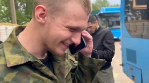 состоялся обмен пленными.Первые кадры обмена с Российской стороны