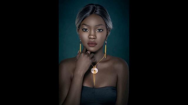 Самый темный цвет кожи Ньяким Гатвеч Queen of the Dark Nyakim Gatwech смотреть онлайн