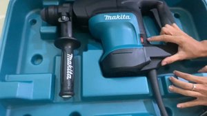 Makita  HR3200C 32mm Rotary Hammer SDS PLUS ម៉ូទ័រស្វានបុក3តង់