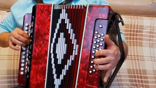 Где тропа за рекой запорошена смотреть онлайн