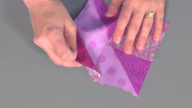 Learn how to use transparency as a design element on Fresh Quilting with Yvonne Fuchs (206-1) смотреть онлайн