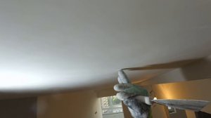 Это нужно сделать Перед шлифовкой потолка. Подготовка к покраске.