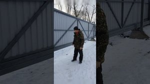 Откатные ворота 10 м. на 95-й балке из двух частей.