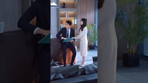 【FULL】結婚3年灰姑娘從沒得到總裁的愛,離婚前夜她將他按在床上要這3年的補償,激情過後她瀟灑地轉身就走,他卻上癮了,緊追著她不放!#短劇 #甜寵 #總裁灰姑娘