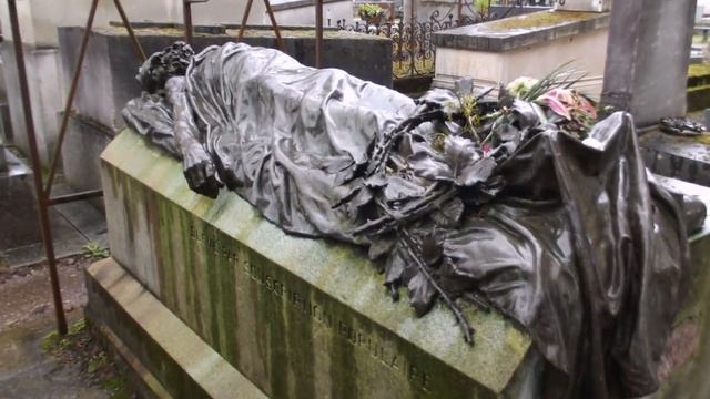 Кладбище Пер-Лашес / Père Lachaise Cemetery смотреть онлайн