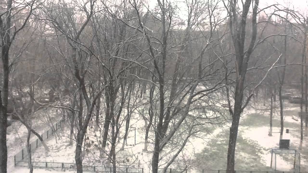 Падал прошлогодний снег смотреть онлайн