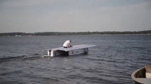 В Самаре прошел  домашний  показ лодки на солнечных батареях