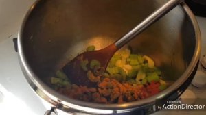 Суп с фасолью, просто и вкусно.