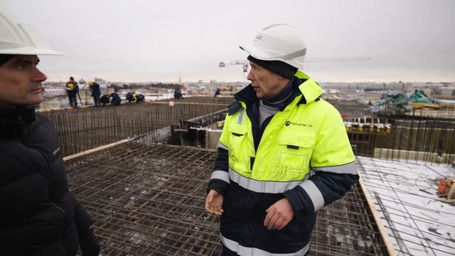 Зимнее Бетонирование: 10 машин, 130 кубов бетона, 9 этаж и самый большой бетонный насос в городе!