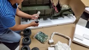 TAOWAN 1/6 Full Metal U.S. 2.5-TON 6X6 CARGO TRUCK UNBOXING