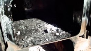 Древесный уголь,самодельный.