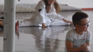 Тхэквондо шпагат, наклоны корпуса на тренировке