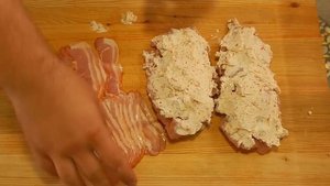 КУРИНАЯ ГРУДКА запеченная в БЕКОНЕ с сыром