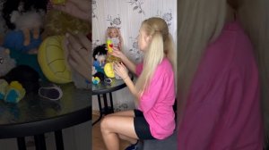 Света и ПРОКЛЯТАЯ КУКЛА вызвали ДУХ ИДЕАЛЬНОГО ПАРНЯ. Идеальный парень В ШОКЕ