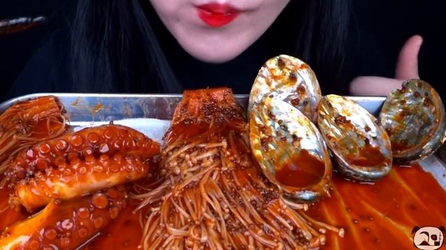 ASMR SPICY SEAFOOD, SPICY ENOKI MUSHROOM, ABALONE, OCTOPUS/매운 불닭 팽이버섯 먹방, 해산물 먹방, 전복, 문어 먹방MUKBANG