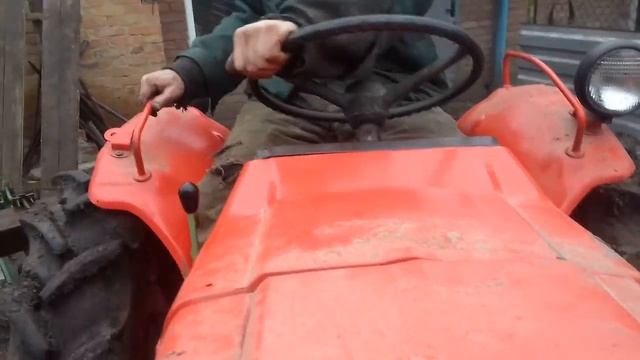 Чешский трактор с двигателем Д21 смотреть онлайн